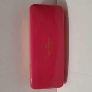 kate spade New York Eyeglass Holder